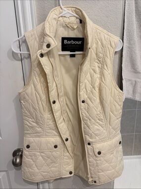 Barbour Cream Quilted Sleeveless Vest